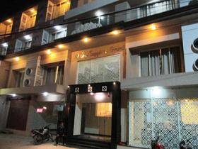 Hotel The Sapphire Grand Varanasi