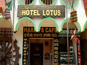 Hotel Lotus Puri