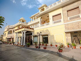 Grand Uniara - A Heritage Hotel Jaipur