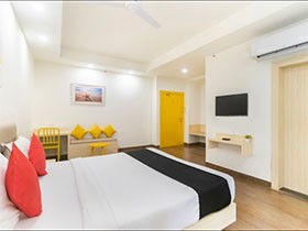 The Yellow Hotel Puri